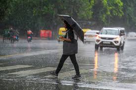 Kashmir Weather Update: Fresh Snowfall and Rain Bring Relief After Season’s Hottest Day